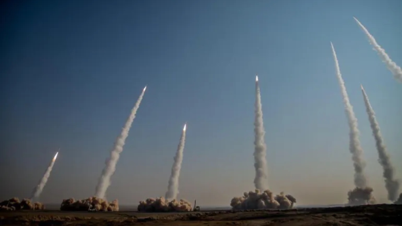 ইরানের ক্ষেপণাস্ত্র সক্ষমতা ধ্বংসের দাবি যুক্তরাষ্ট্রের, তারপরও কীভাবে হামলা চালাচ্ছে দেশটি?