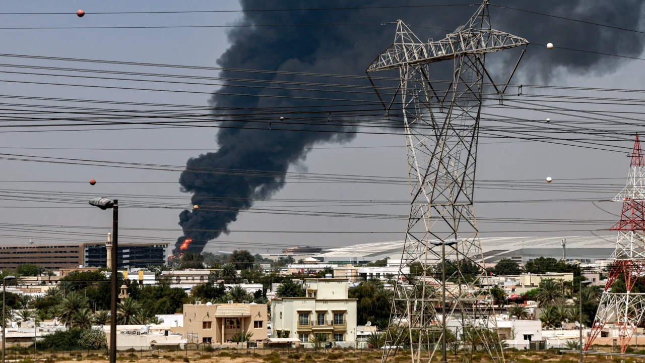 ইসরায়েলের সামরিক ঘাঁটি ও অস্ত্রাগারে হামলার দাবি আইআরজিসির