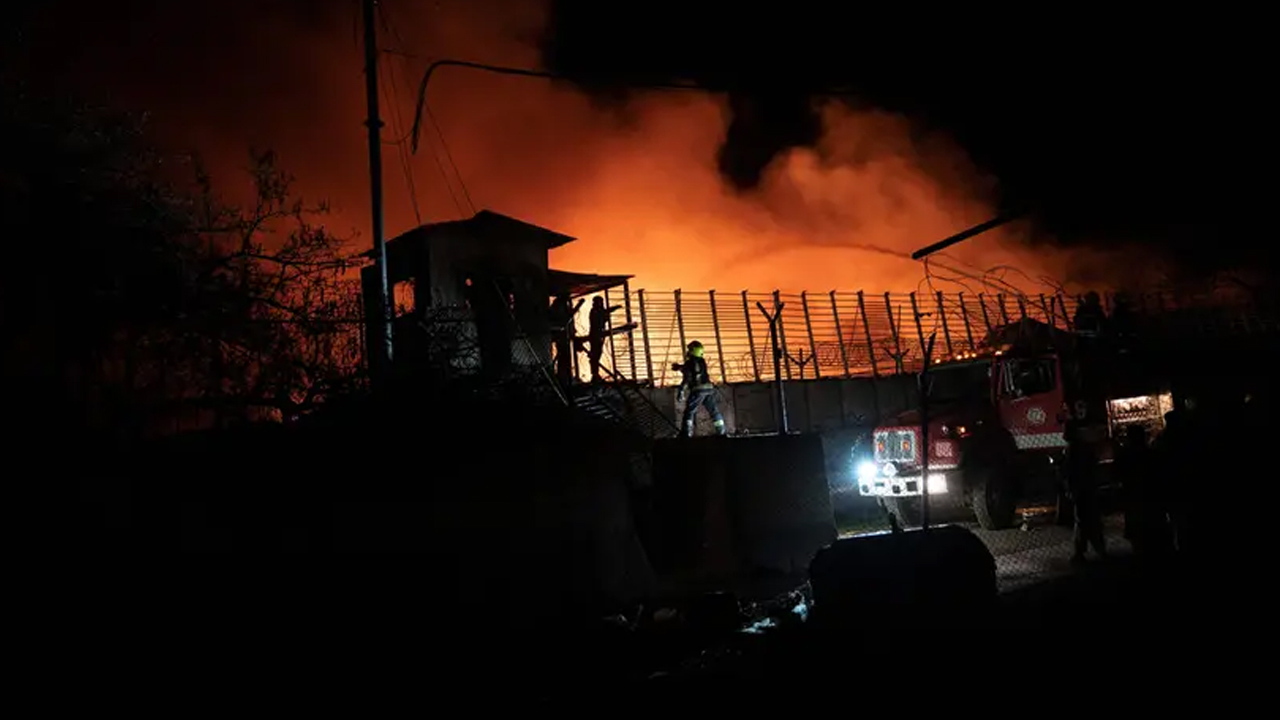 আফগানিস্তানের হাসপাতালে পাকিস্তানের বিমান হামলা, নিহত ৪ শতাধিক