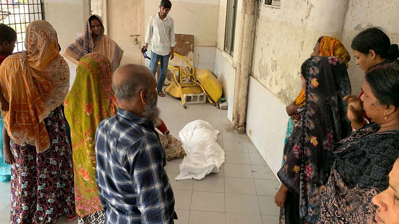 গোপালগঞ্জে মোটরসাইকেলের ধাক্কায় প্রাণ গেল শিশুর