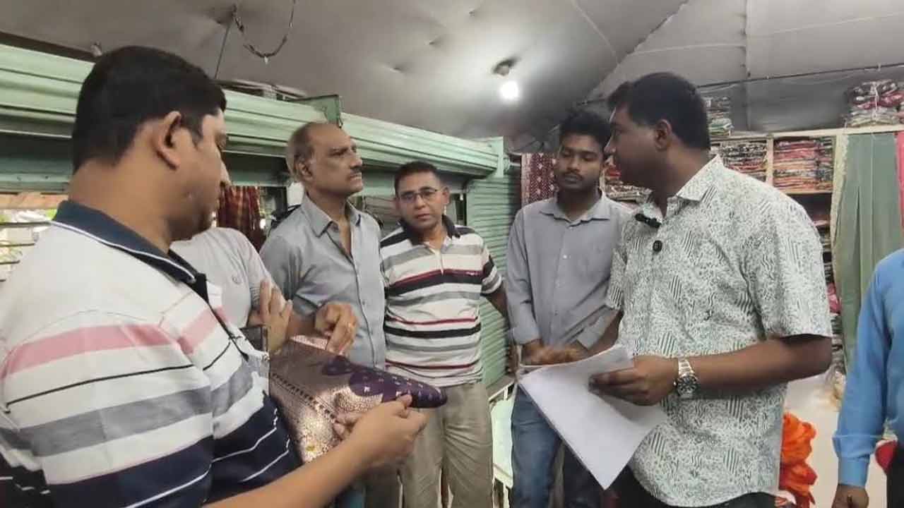 মানিকগঞ্জে ৩ প্রতিষ্ঠানকে জরিমানা