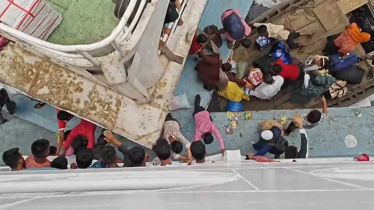 সদরঘাটে লঞ্চ দুর্ঘটনার কারণ অনুসন্ধানে ৬ সদস্যের কমিটি গঠন