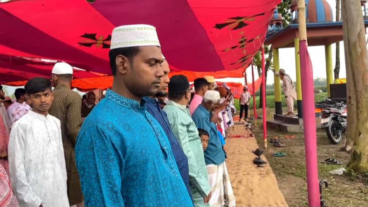 মধ্যপ্রাচ্যের সঙ্গে মিল রেখে শেরপুরের ৭ গ্রামে ঈদ উদযাপন