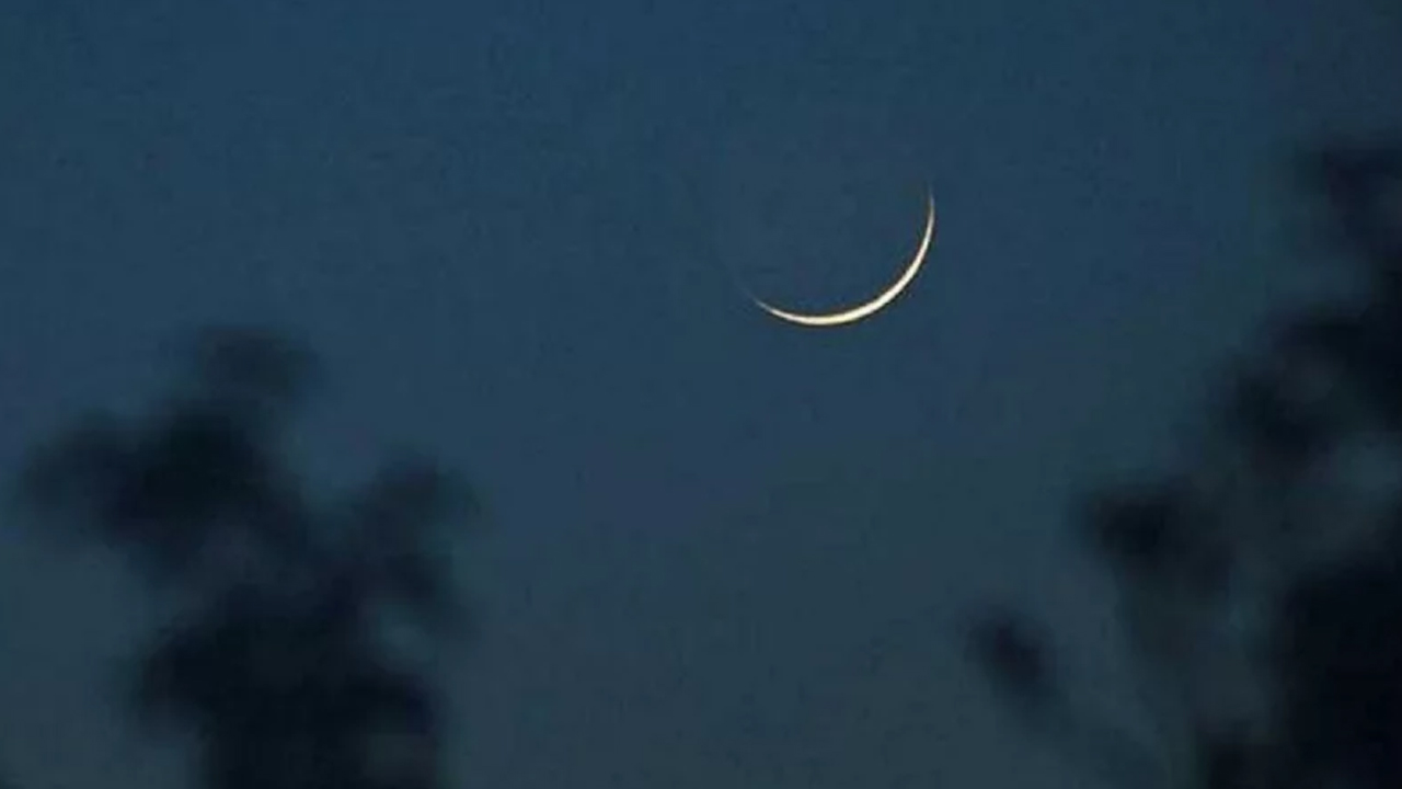 শাওয়াল মাসের চাঁদ দেখা গেছে, কাল ঈদ