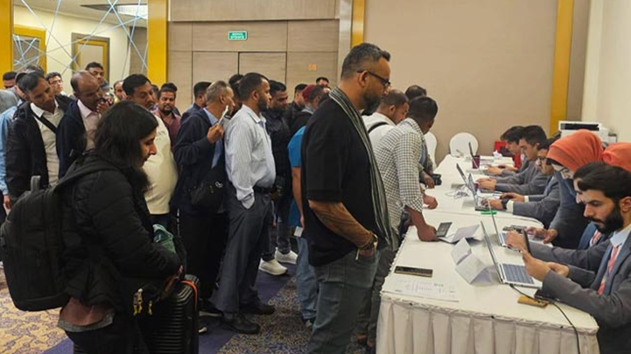 বাহরাইন থেকে দেশে ফিরেছেন ২৮২ বাংলাদেশি