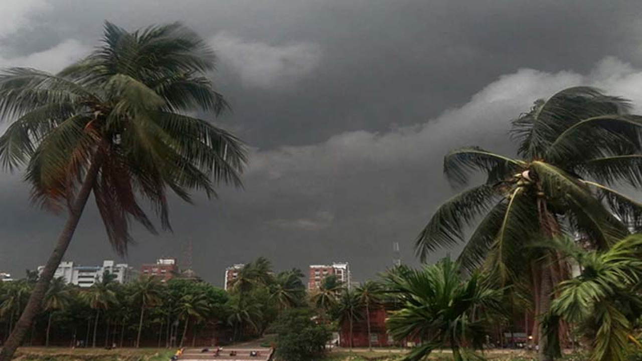 ২০ জেলায় রাতের মধ্যে ঝড়ের পূর্বাভাস