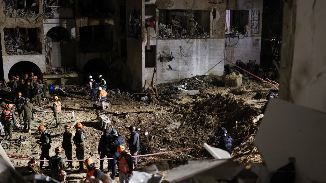 ক্ষেপণাস্ত্র হামলায় ইসরায়েলে গাড়িচালক নিহত