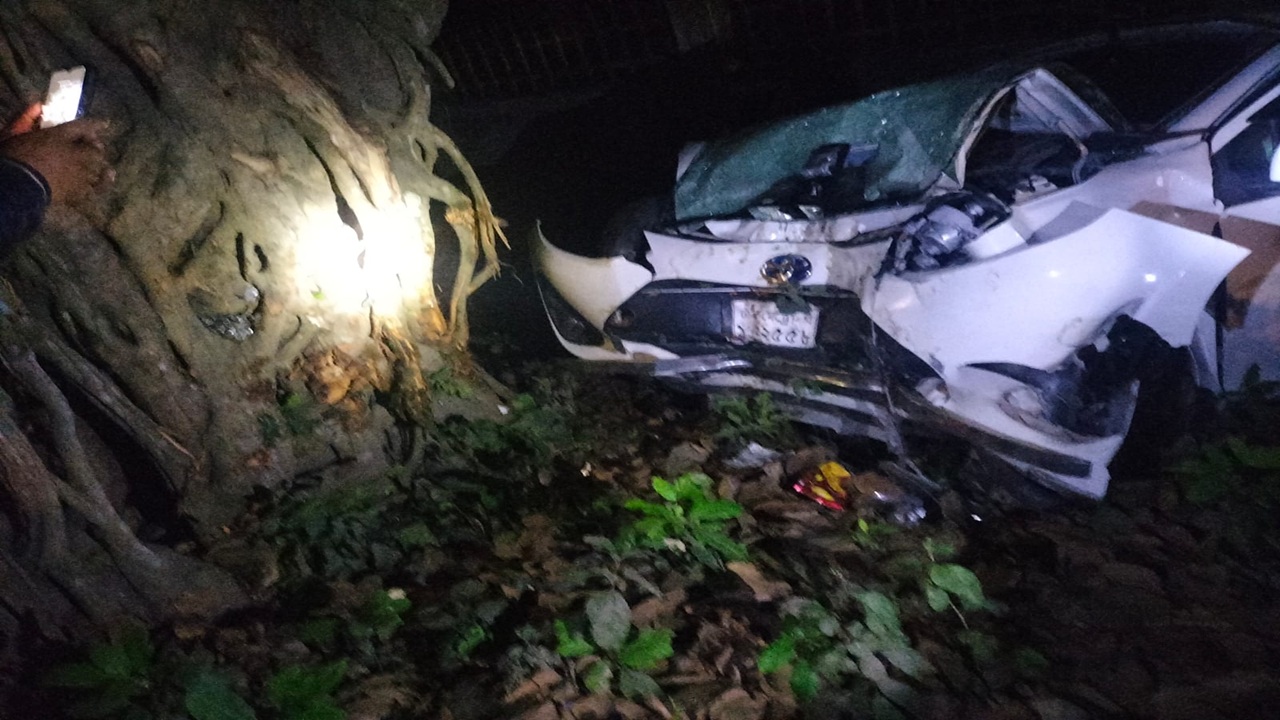 যশোরে সড়ক দুর্ঘটনায় একই পরিবারের ৩ জন নিহত