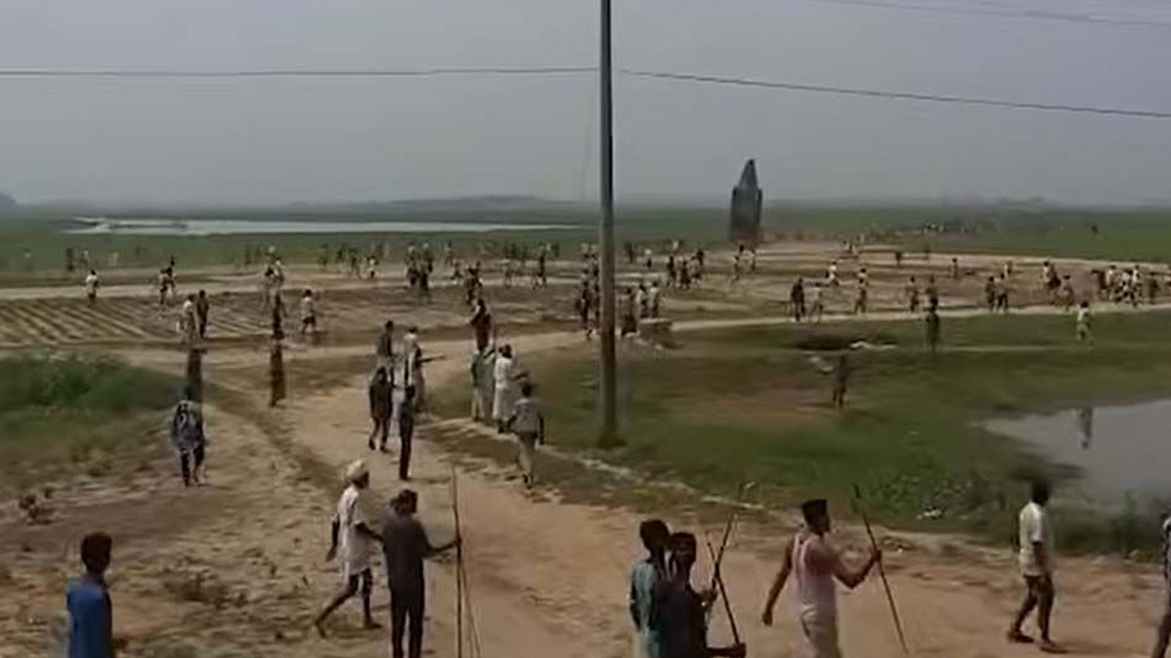 মাইকে ঘোষণা দিয়ে ২ গোষ্ঠীর সংঘর্ষে ইমামসহ নিহত ২