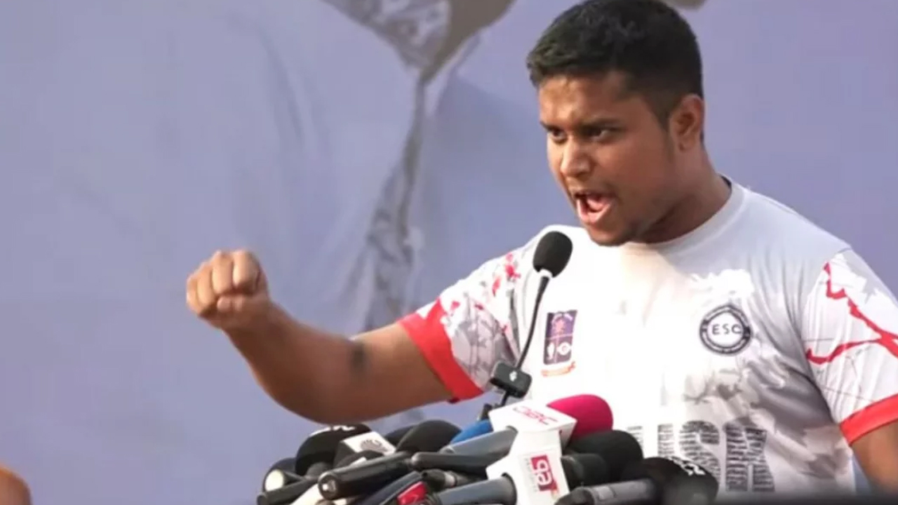 ভাইরাল হাসনাত আবদুল্লাহর পোস্ট