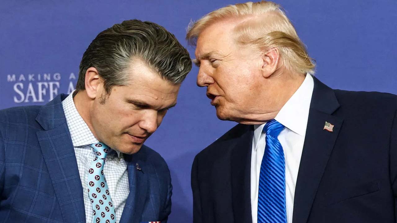 ইরান যুদ্ধের দায় প্রতিরক্ষামন্ত্রীর ওপর চাপানোর চেষ্টা করছেন ট্রাম্প