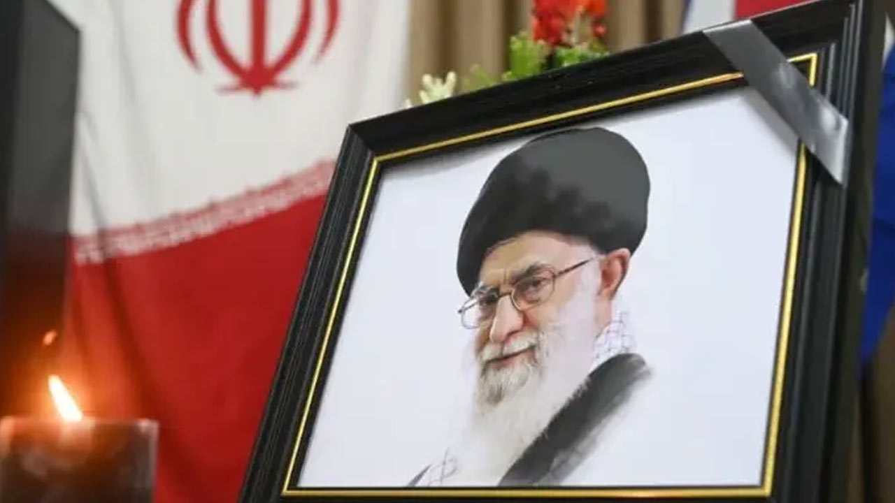 শীর্ষ নেতারা নিহত, ইরান চালাচ্ছেন কে বা কারা?