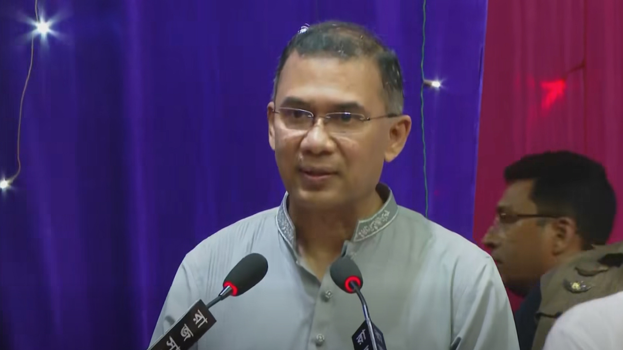 জ্বালানি তেলের চোরাচালান রোধে ব্যবস্থা নেওয়ার নির্দেশ প্রধানমন্ত্রীর