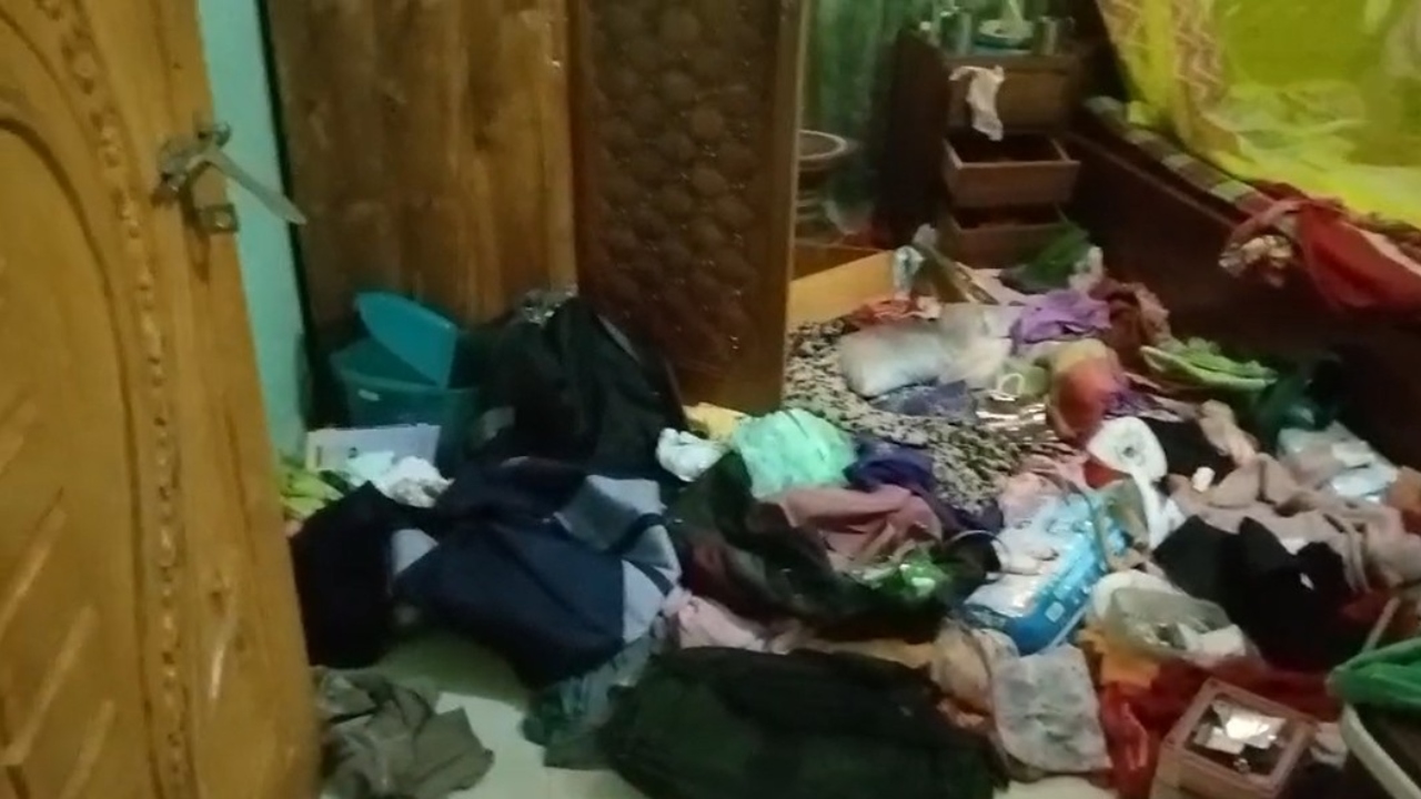 রূপগঞ্জে ব্যবসায়ীর বাড়িতে ডাকাতি, প্রায় ৪০ লাখ টাকার মালামাল লুট