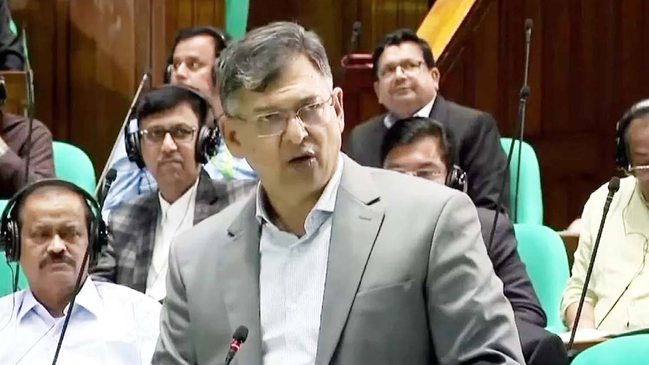 জুলাই অভ্যুত্থানকারীদের সুরক্ষায় সরকার প্রতিশ্রুতিবদ্ধ: সংসদে স্বরাষ্ট্রমন্ত্রী