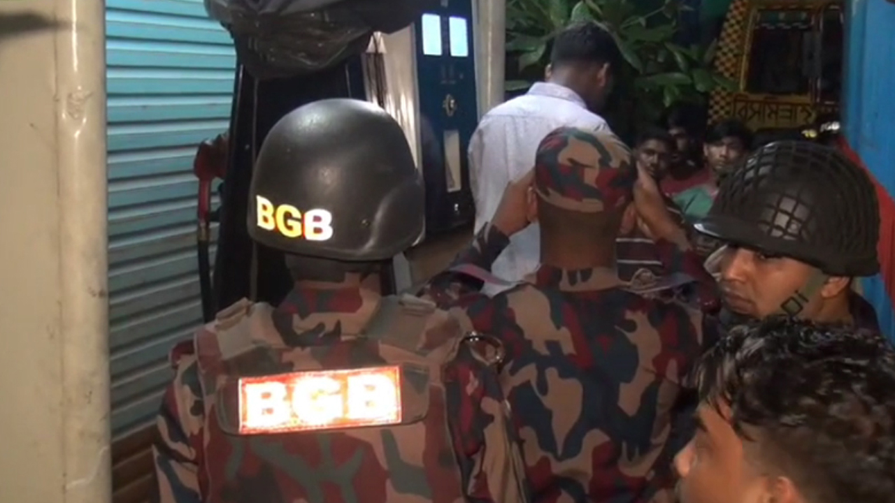 বন্ধ ফিলিং স্টেশন থেকে ৩৪ হাজার লিটার তেল উদ্ধার, অতঃপর...