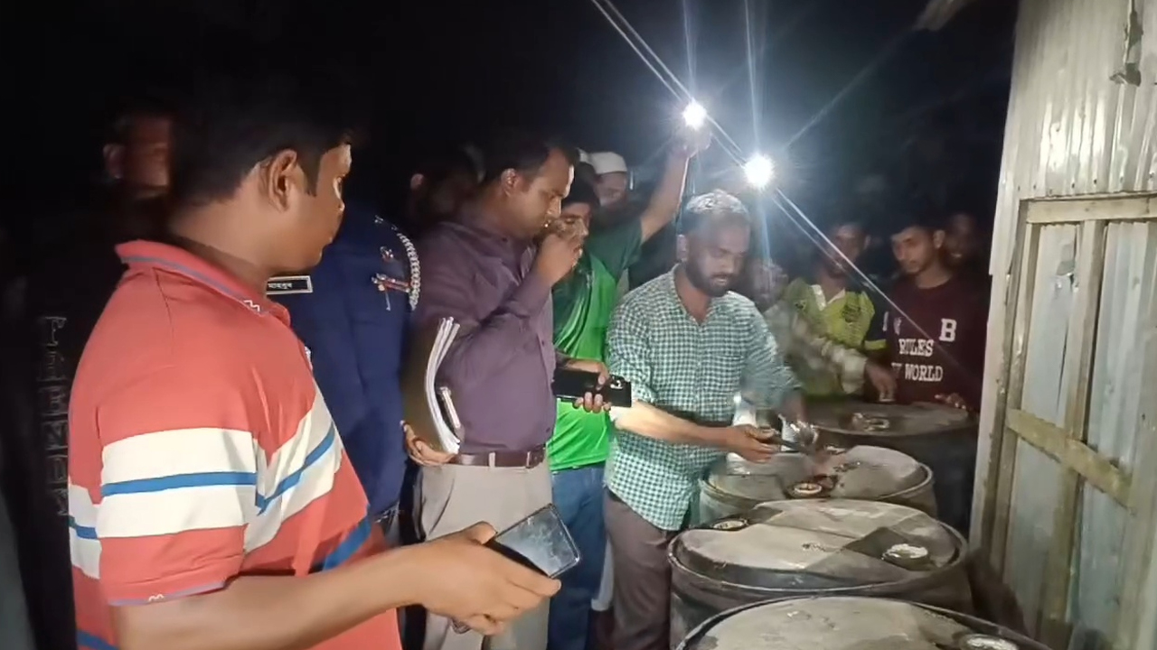 নাসিরনগরে ৫ হাজার লিটার জ্বালানি তেল জব্দ