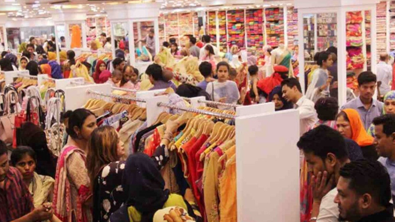 রাত ৮টার মধ্যে দোকান-শপিংমল বন্ধের সিদ্ধান্ত