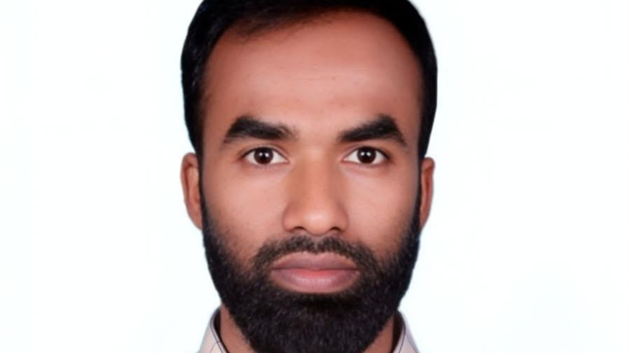 ফেনীতে অর্ধ কোটি টাকা আত্মসাৎ করে গা ঢাকা দিয়েছেন শিক্ষক