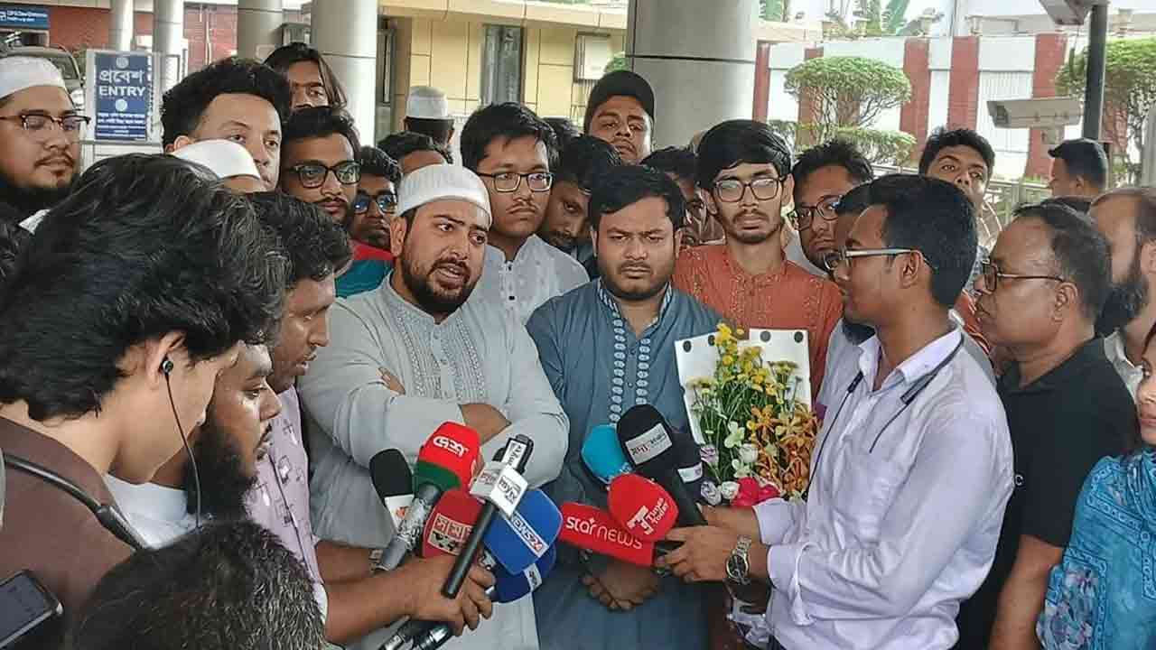 বিএনপি সংস্কারবিরোধী দল, ক্ষমতায় এসে মুখোশ উন্মোচন হচ্ছে: নাহিদ