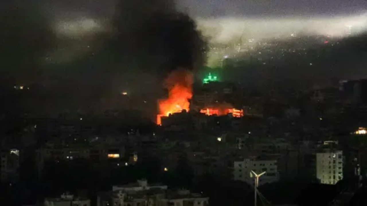 দক্ষিণ লেবাননে ইসরায়েলের বিমান হামলায় নিহত ৮