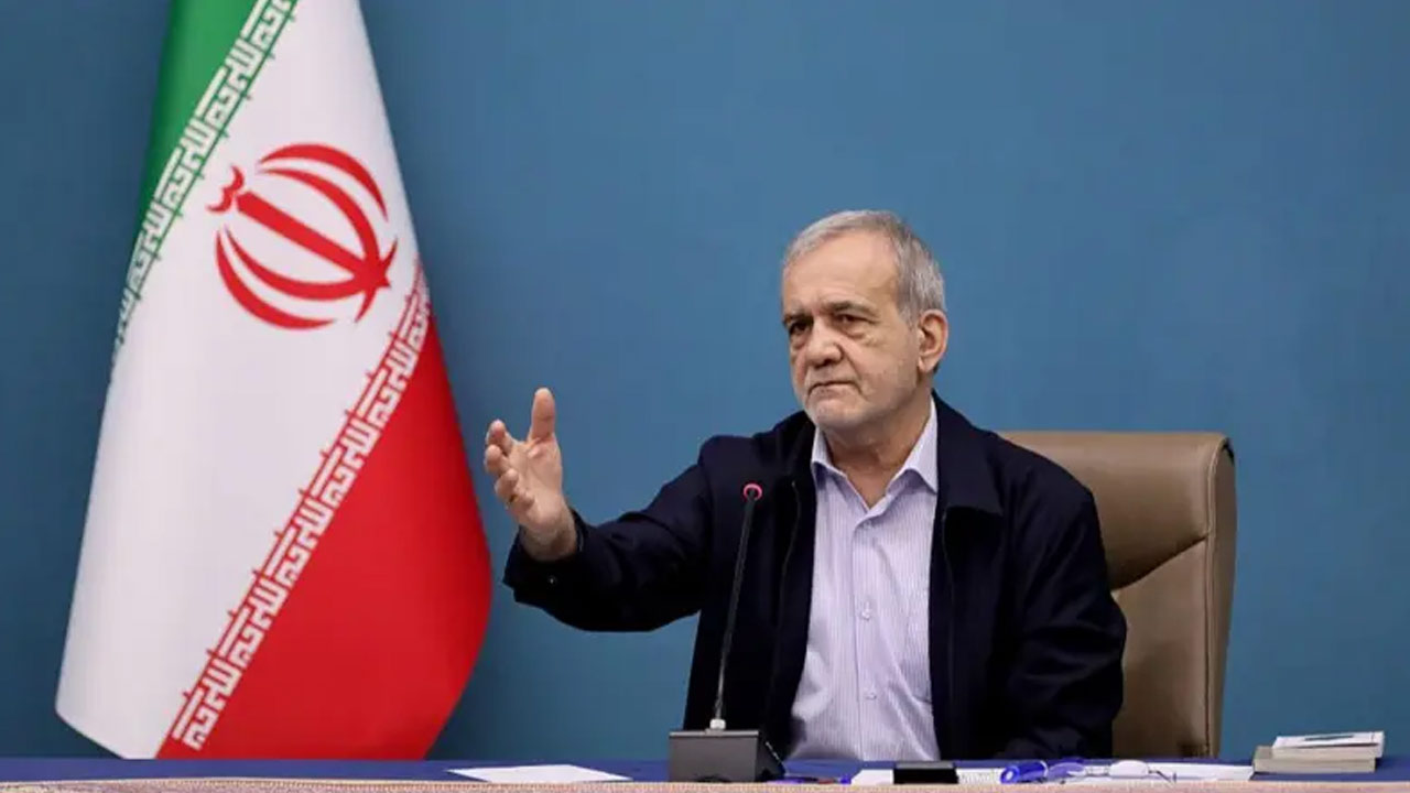 যুক্তরাষ্ট্র বা ইসরায়েলের চাপের মুখে ইরান আত্মসমর্পণ করবে না: পেজেশকিয়ান