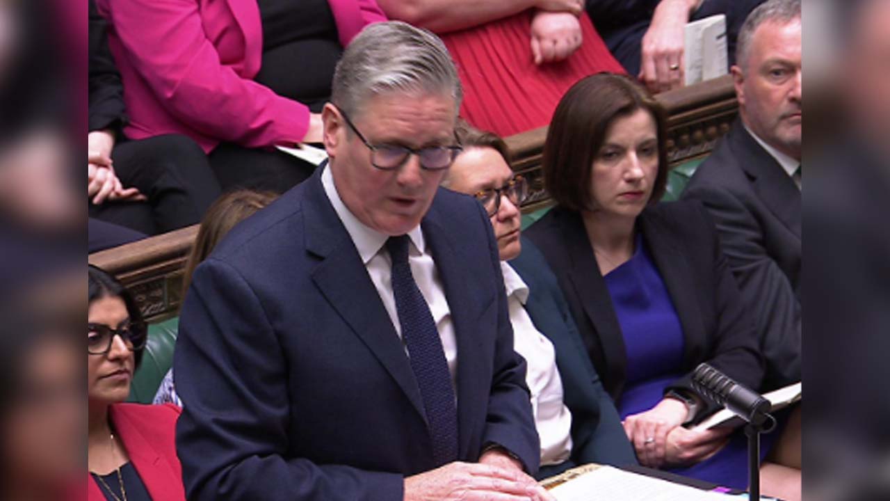 ইরান যুদ্ধে না জড়ানোর সিদ্ধান্তে অনড় স্টারমার