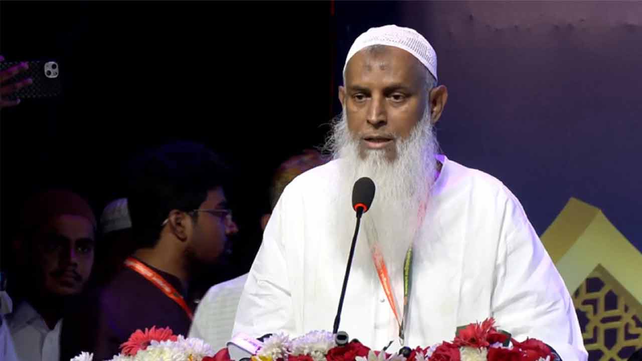 হজযাত্রীদের সেবা নিশ্চিত করা আমাদের দায়িত্ব: ধর্মমন্ত্রী