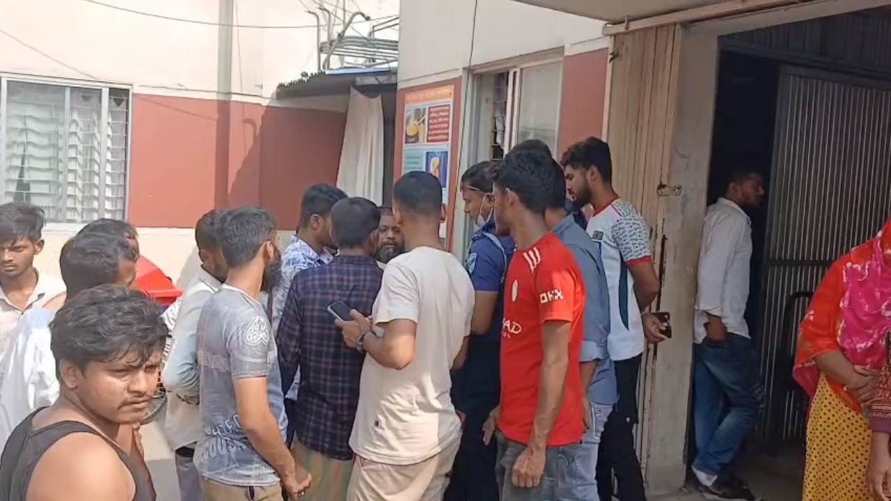 ফতুল্লায় সেপটিক ট্যাংক পরিষ্কার করতে নেমে বিষাক্ত গ্যাসে দুই শ্রমিকের মৃত্যু