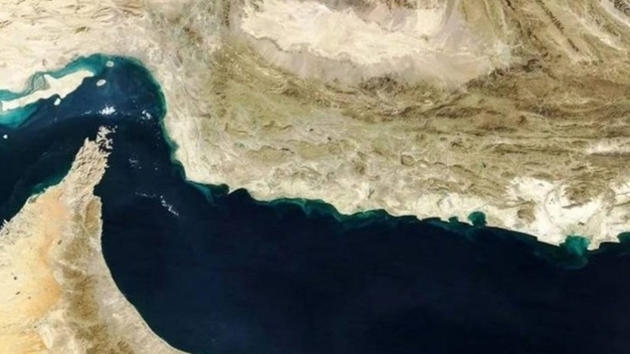 হরমুজ প্রণালি ফের বন্ধ ঘোষণা করেছে আইআরজিসি