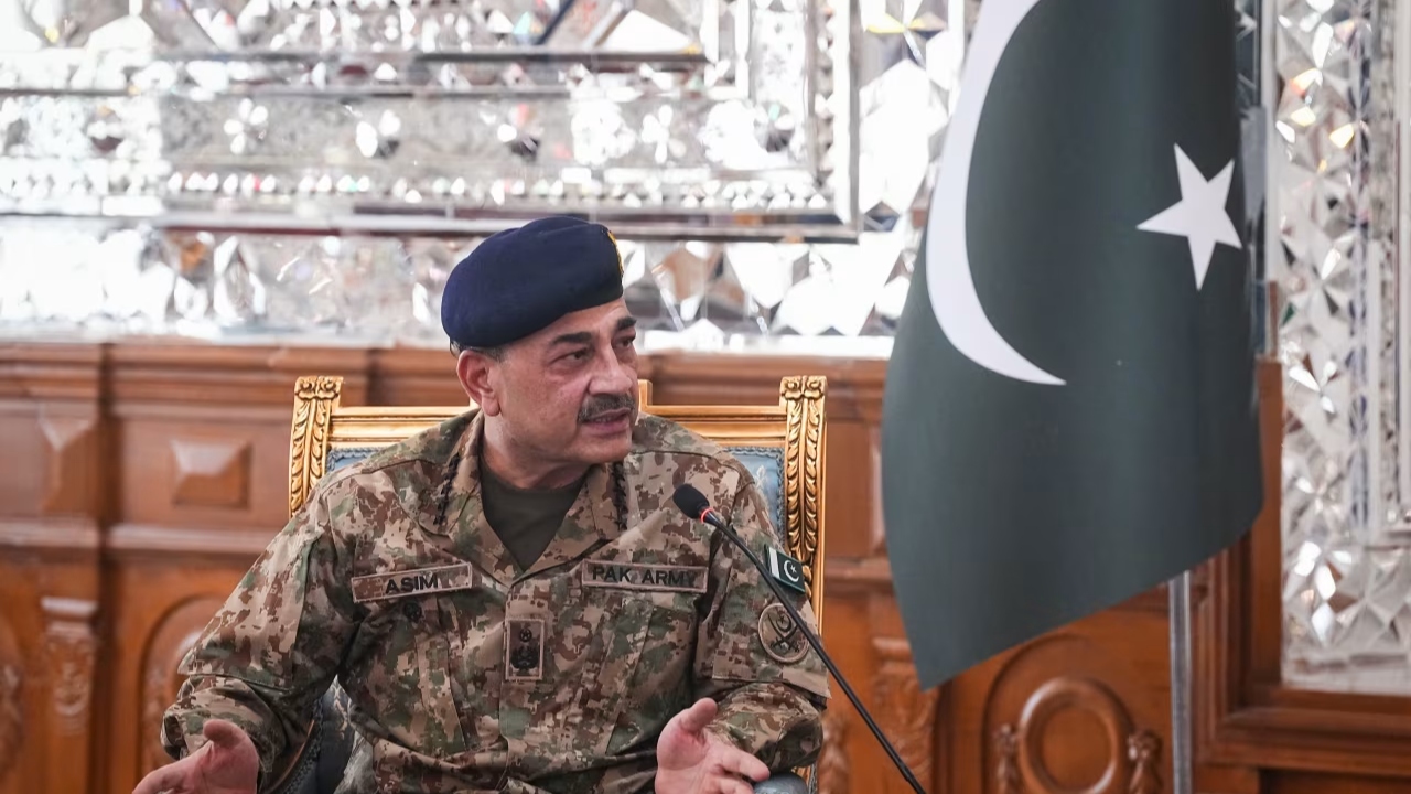 ইরান সফর শেষ করলেন পাকিস্তানের সেনাপ্রধান, জোর দিলেন মধ্যপ্রাচ্যে শান্তিতে