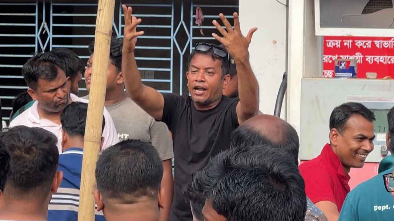 শরীয়তপুরে সাংবাদিকদের উপর হামলা&nbsp;