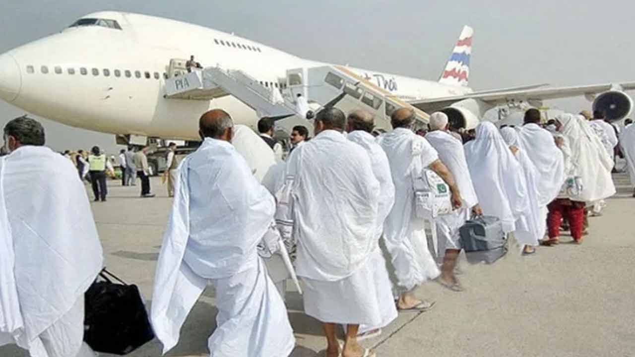 দ্বিতীয় দিনে ১৪টি ফ্লাইটে হজে যাচ্ছেন ৫৭৫৬ যাত্রী