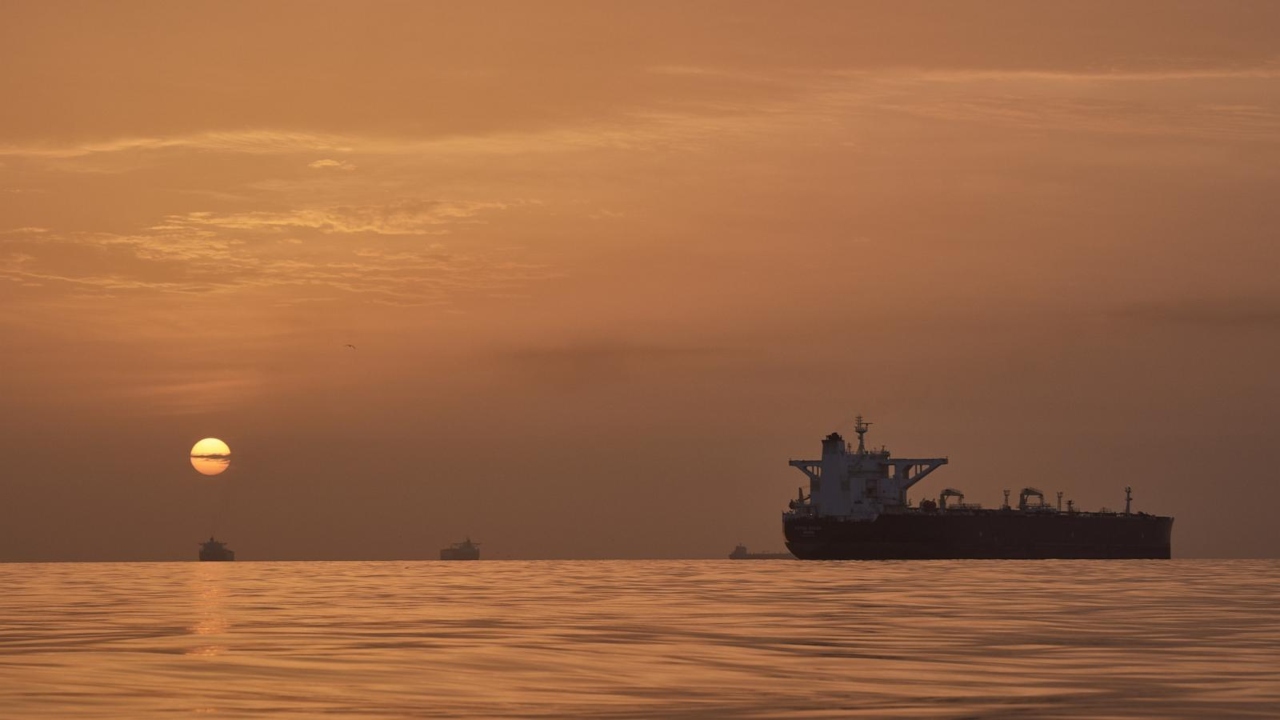 ইরানের নৌবাহিনী ধ্বংস, আবারও দাবি করলেন ট্রাম্প