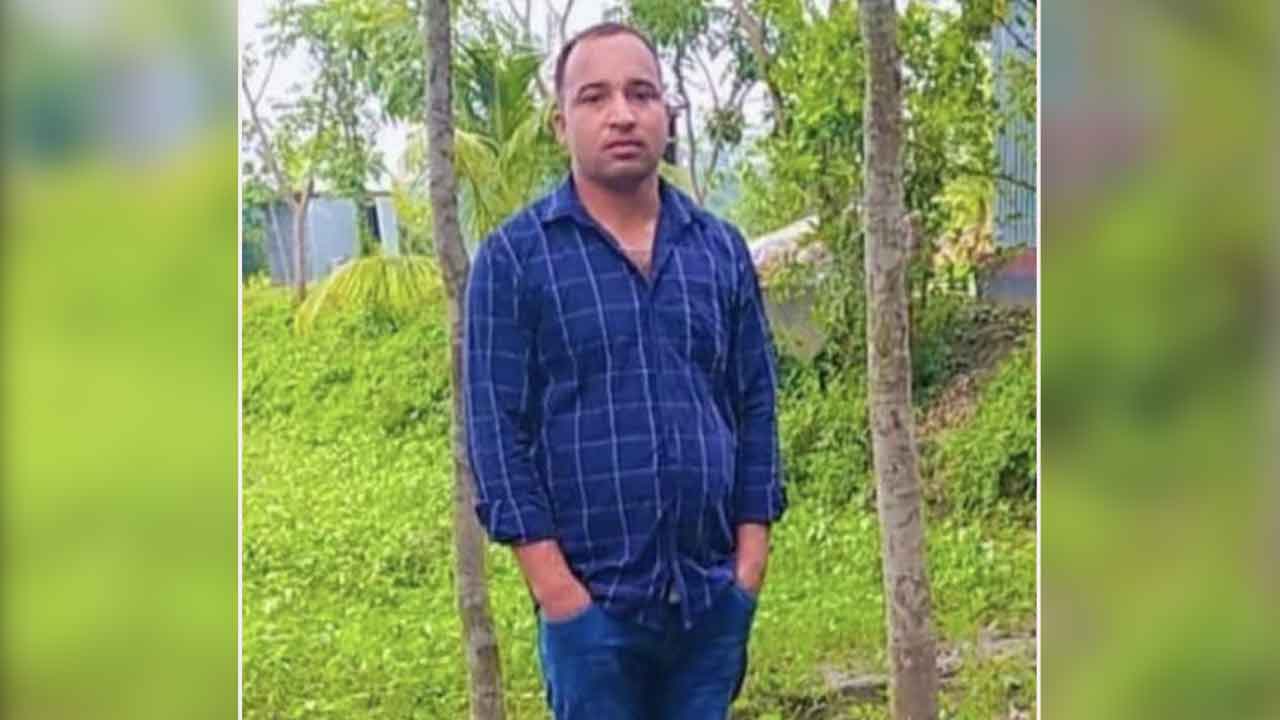 নদীতে মাছ ধরতে গিয়ে বজ্রপাতে জেলের মৃত্যু