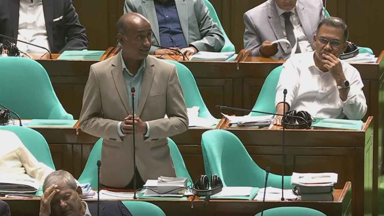 সংসদে শৃঙ্খলা মানার অনন্য দৃষ্টান্ত স্থাপন করলেন প্রধানমন্ত্রী