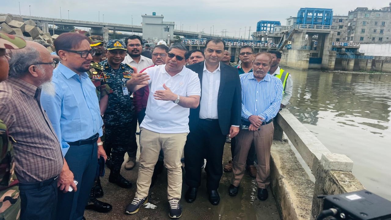 চট্টগ্রাম পানির নিচে নয়, ভারী বৃষ্টিতে সাময়িক জলজট হয়েছে: প্রতিমন্ত্রী