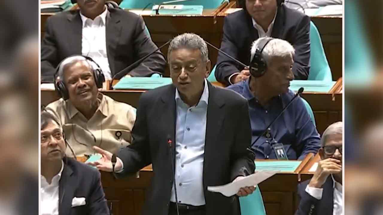 অনেক দলের ব্যাংকও আছে, বিএনপির তো কোনো ব্যাংক নেই: অর্থমন্ত্রী