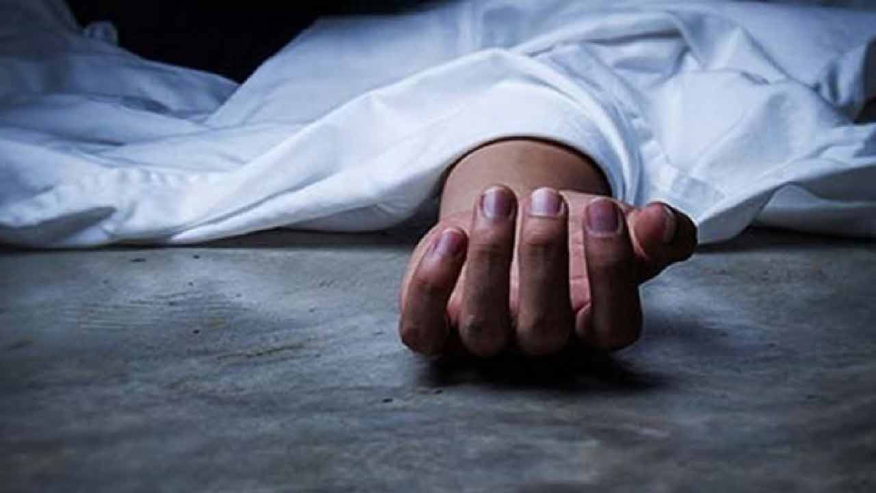 ১১তলার ছাদ থেকে পড়ে যুবকের মৃত্যু