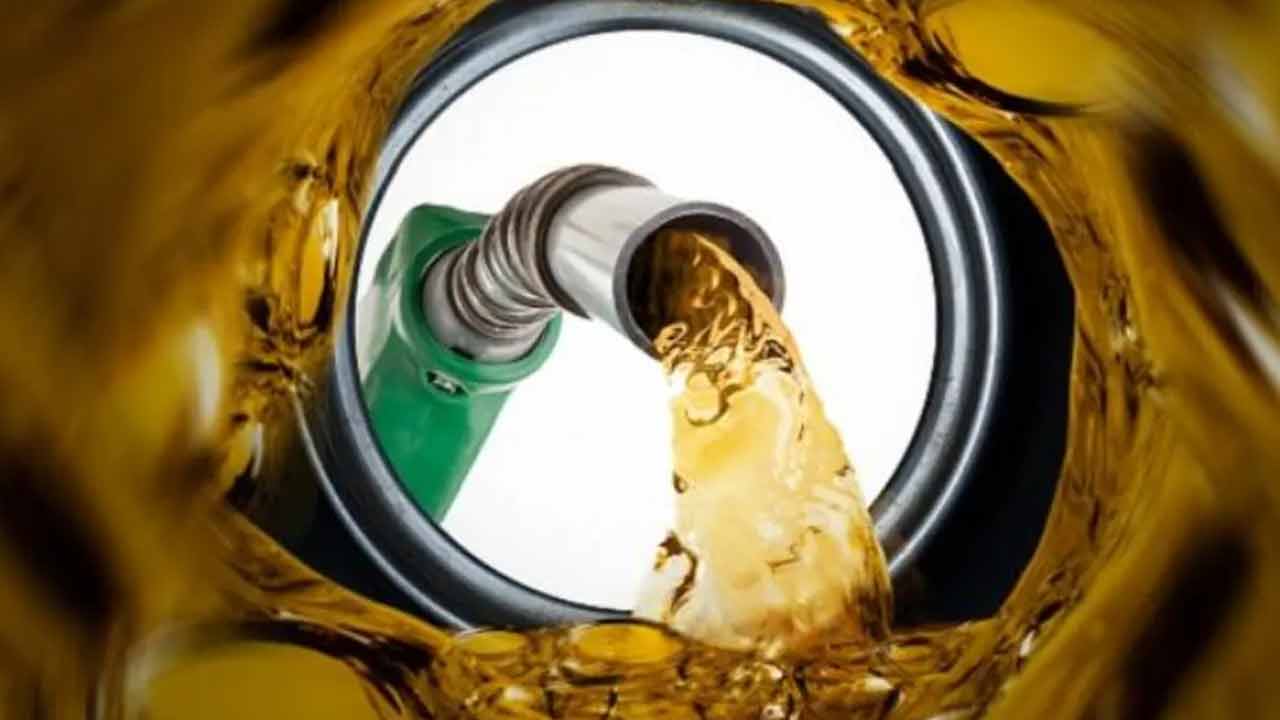 চীন ও ভারত থেকে এলো ৫৩ হাজার টন ডিজেল