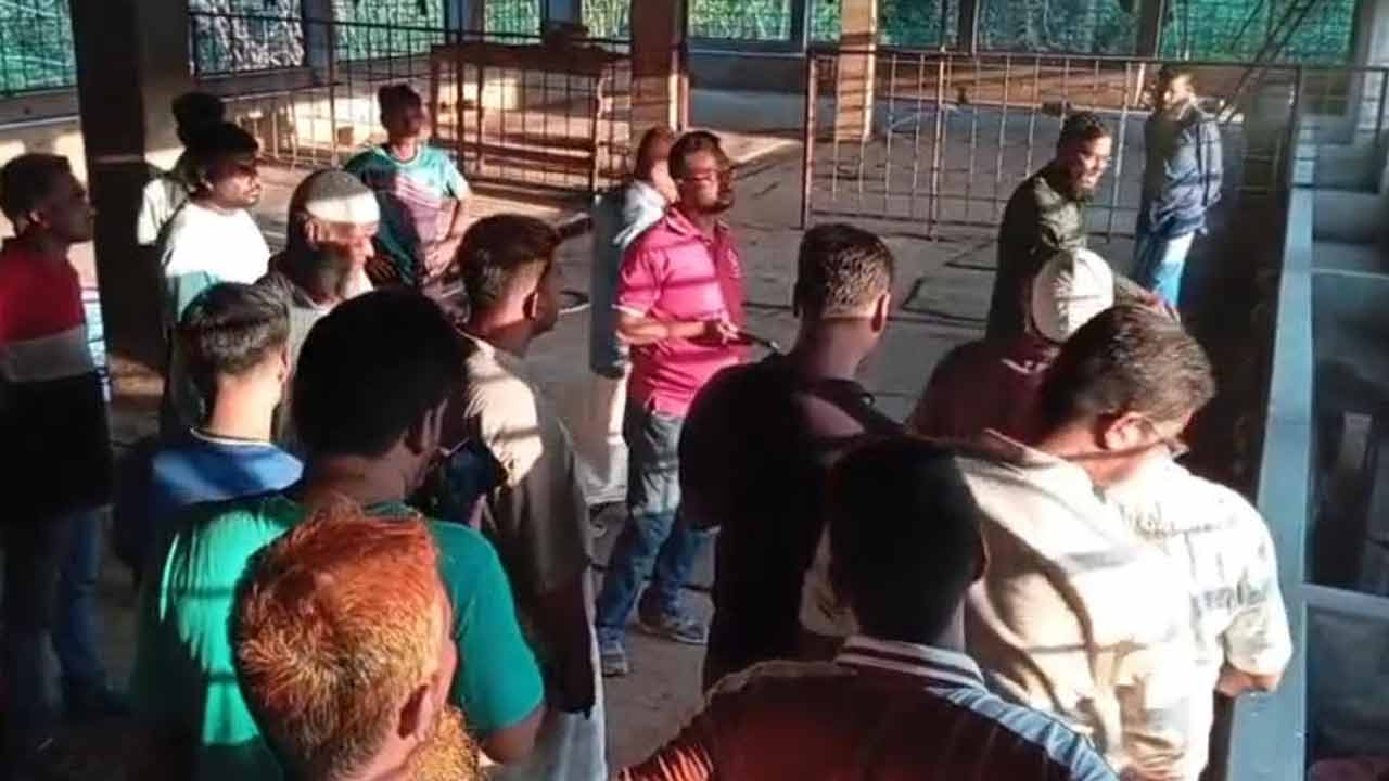 সিরাজগঞ্জে গরুর খামার থেকে ঝুলন্ত মরদেহ উদ্ধার