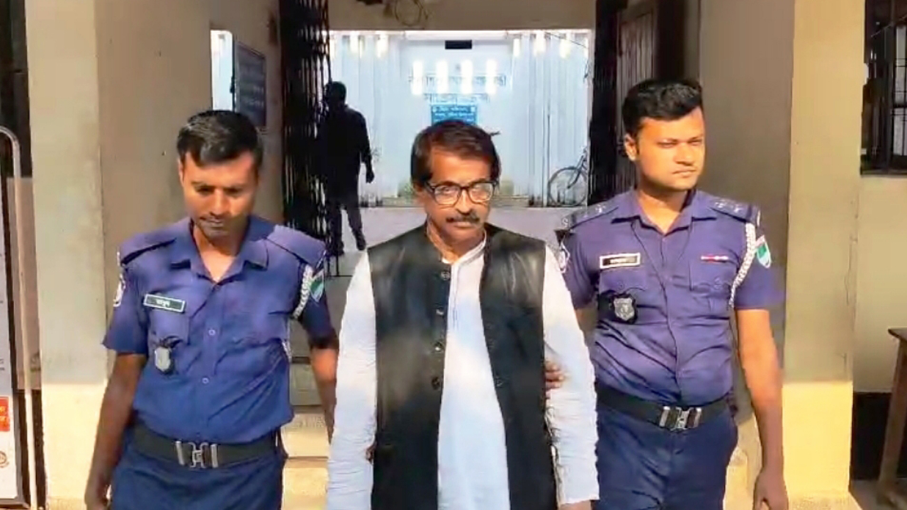 ধর্ষণচেষ্টার অভিযোগে আওয়ামী লীগ নেতা গ্রেপ্তার