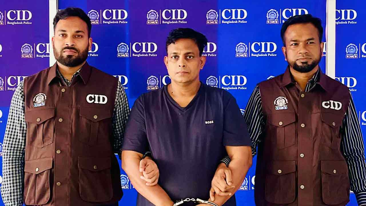 বিদেশ থেকে ফিরেই গ্রেপ্তার হলিস্টিক হোম বিল্ডার্স লিমিটেডের ডিএমডি&nbsp;