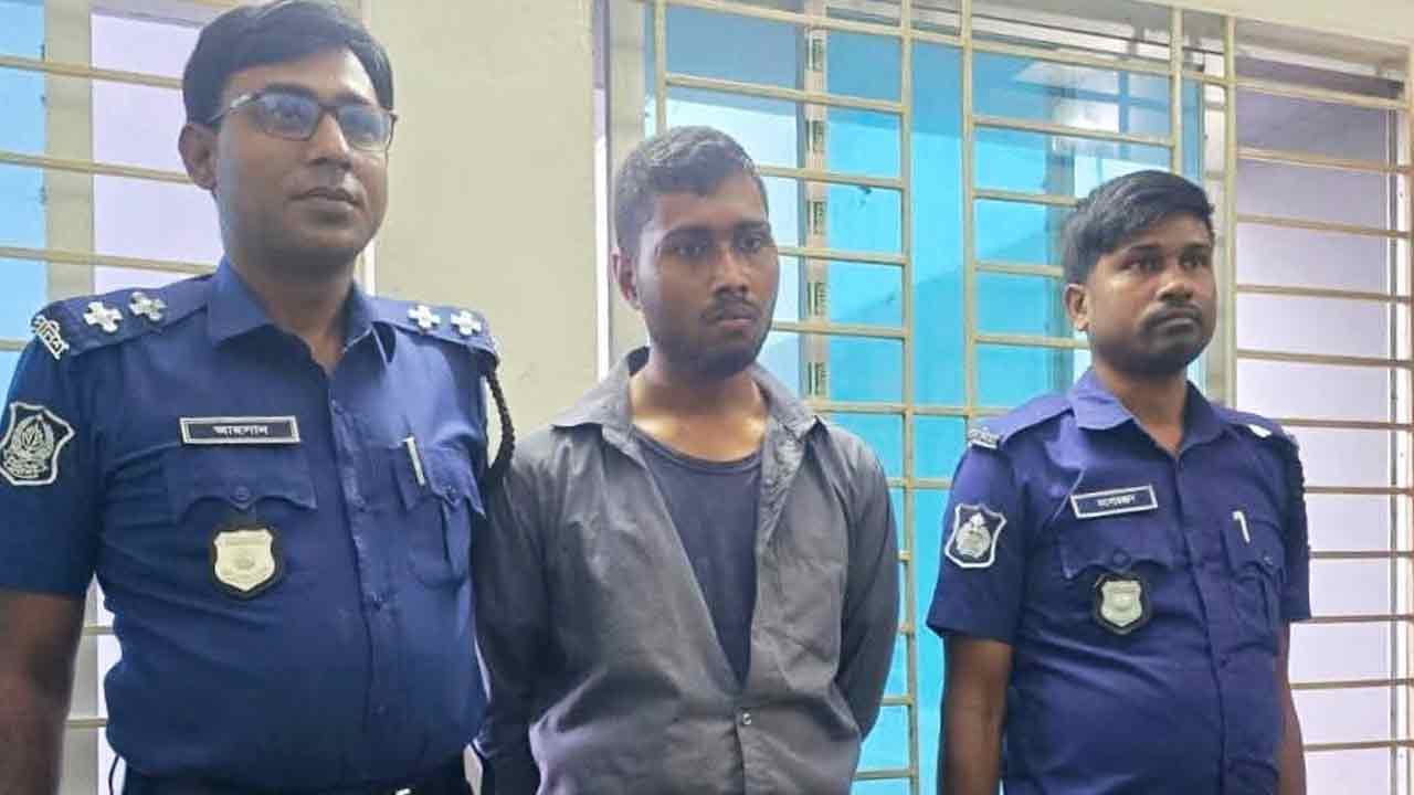 গাইবান্ধায় তৃতীয় শ্রেণির শিশুকে ধর্ষণ চেষ্টার অভিযোগে যুবক আটক&nbsp;