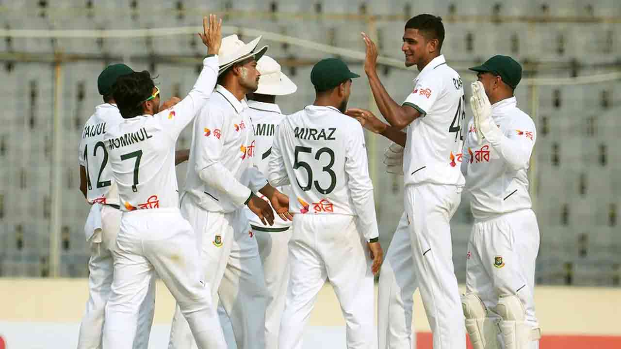 নাহিদ রানার তাণ্ডবে উড়ে গেল পাকিস্তান, &lsquo;হ্যাটট্রিক&rsquo; টেস্ট জয় বাংলাদেশের