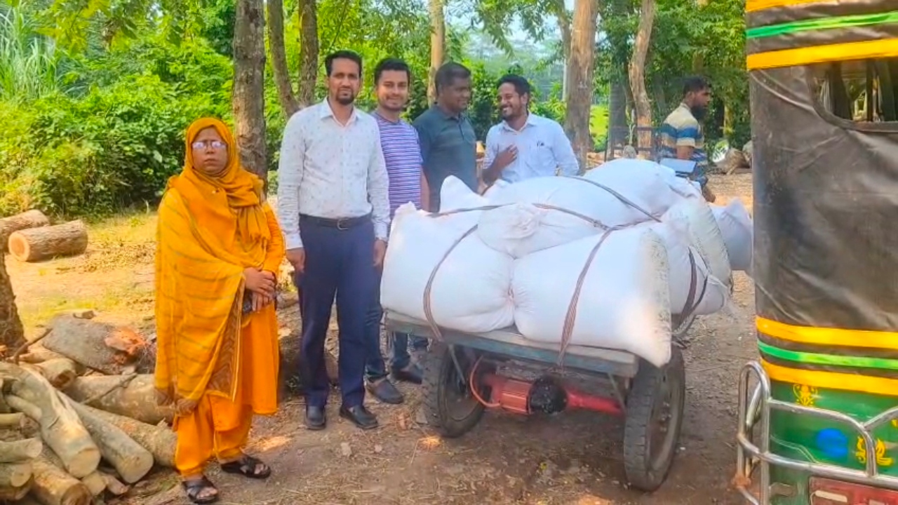 ঝালকাঠিতে যৌথ অভিযানে ১০০০ কেজি সরকারি গম উদ্ধার