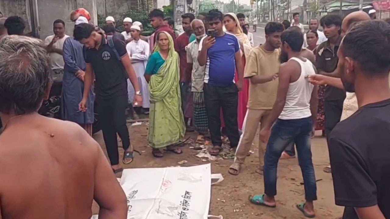 ঠাকুরগাঁওয়ে সড়ক দুর্ঘটনায় দুই বন্ধু নিহত