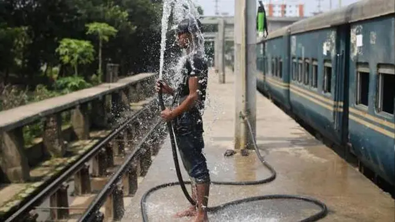 ভ্যাপসা গরমের কারণ জানালো আবহাওয়া অফিস