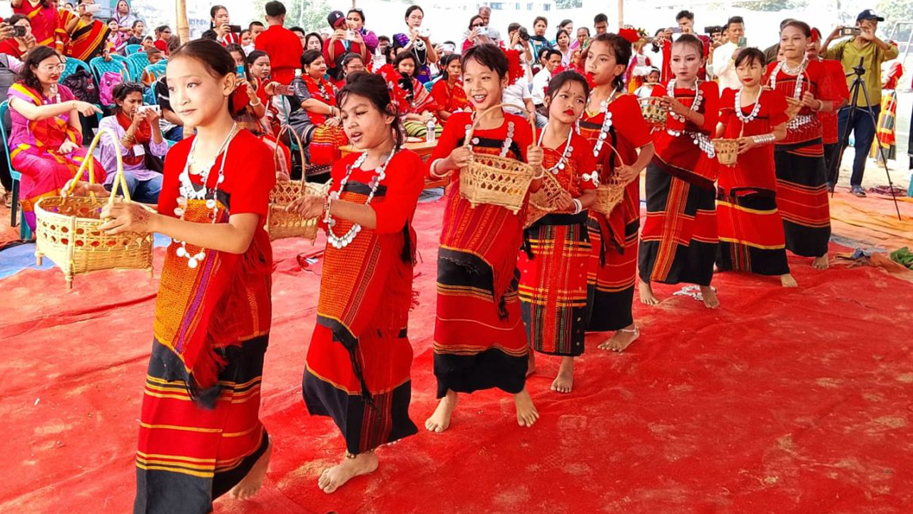 ৯ জাতিগোষ্ঠীর পরিবেশনায় &lsquo;পাহাড়ে ঈদ&rsquo;