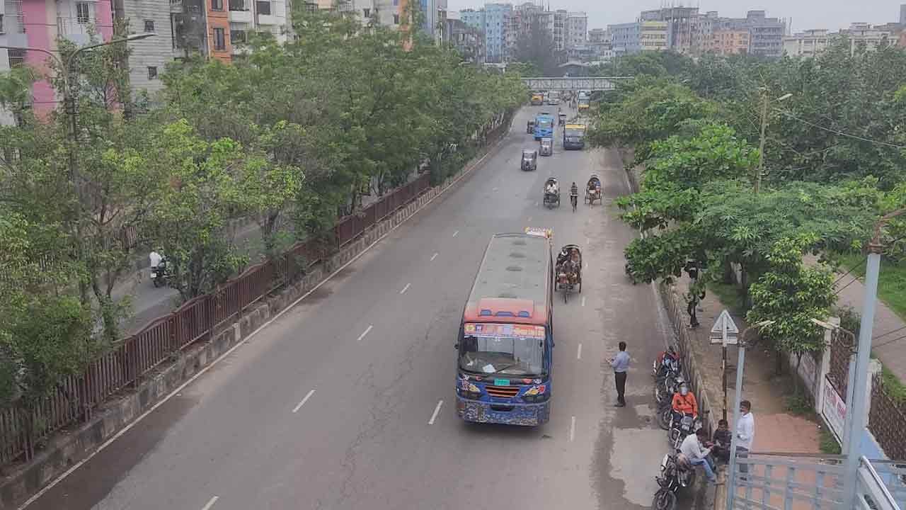 টানা ছুটিতে ফাঁকা রাজধানী, যানজট উধাও